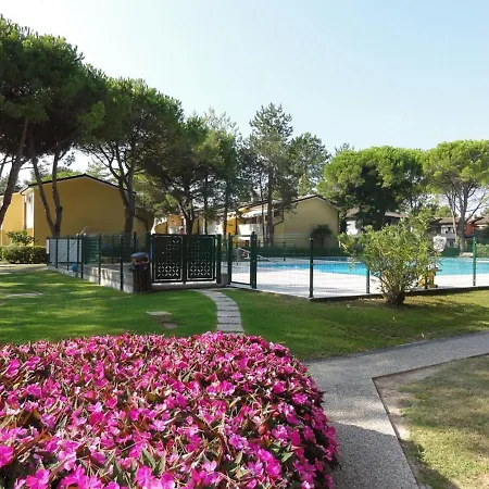 Villaggio Azzurro Бибионе